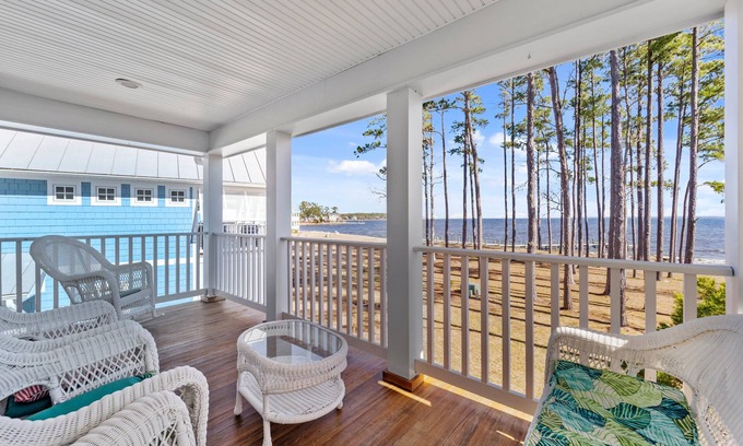 Minnesott Beach House | Neuse Village #8 - Fun in the sun with water views