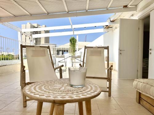 Neve Tzedek Apartment | Neve Tsedek Rooftop