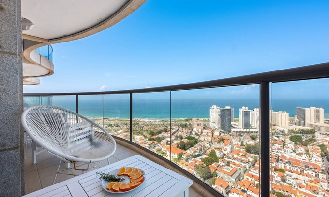 Neve Tzedek Apartment | Neve Tzedek Panorama High-Rise Stay by Sea N' Rent