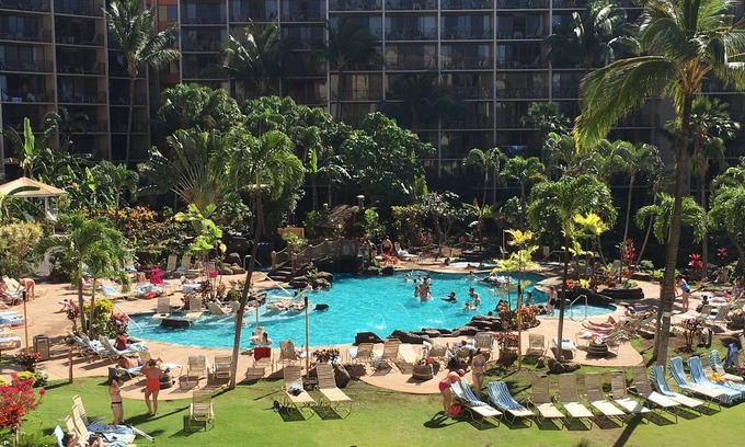 Honokowai Condo | New 11% discount for 7 plus day stays & nightly rates reduced to 10/20/24.
