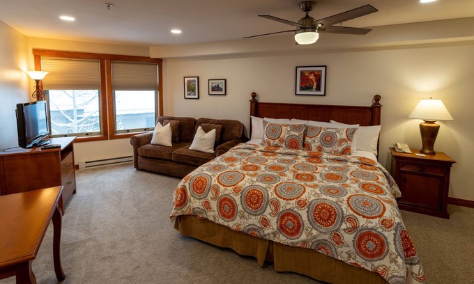 Salt Lake Mountain Resorts Apartment | NEW! 1307B - King Standard Eagle Springs West
