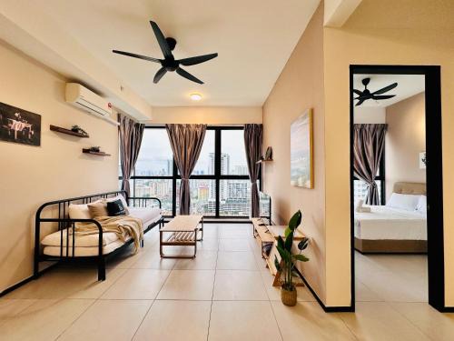 George Town Apartment | New 2BR or 3BR Cozy Urban Suite Homestay at Georgetown8-10pax by URBAN STAYCATIONS LOD
