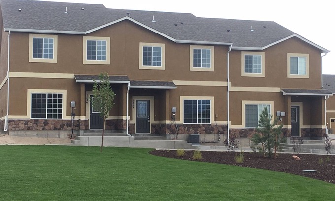 Colorado Springs House | New 3 BDR Park Facing Townhome in North Co. Springs