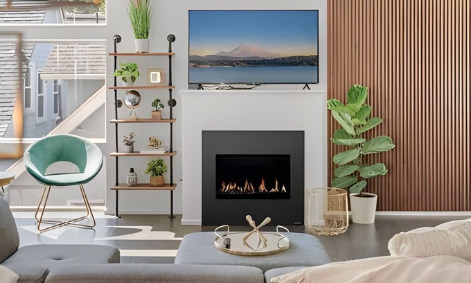 West Queen Anne House | NEW! 3BR Great Location Queen Anne W/Rooftop