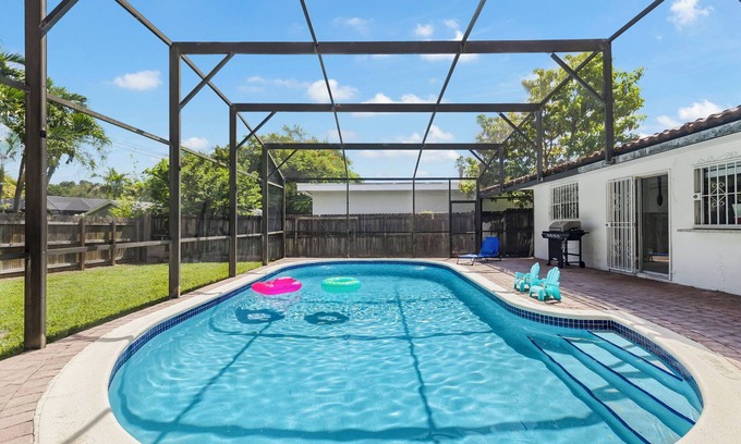 West Perrine House | NEW 4BRM in Miami w/Pool/Arcade/MassageChair