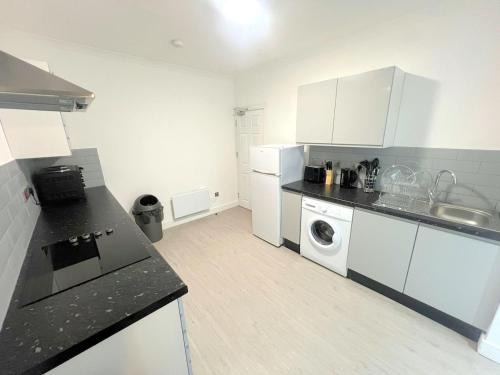 Addiscombe House | NEW 5-bedroom house in Croydon South London