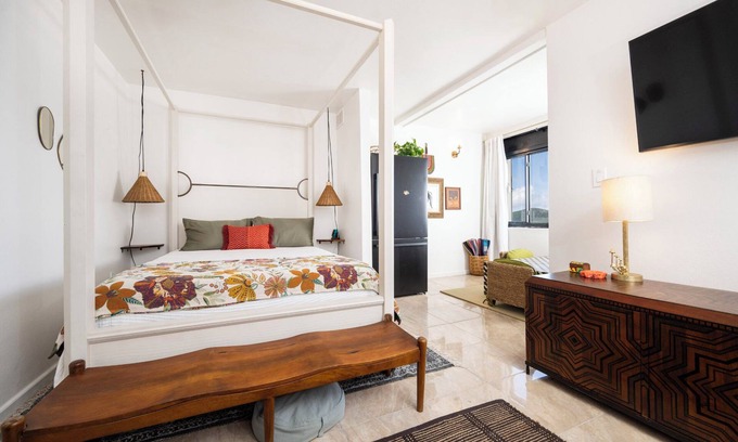 Rosendal Condo | NEW! 5 mins to Magen's Bay and Restaurants!