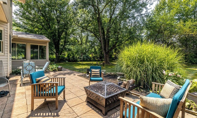 New Albany House | ★ New Albany Family Friendly ★ King Bed Suite