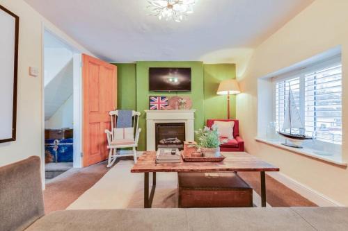 South Cerney Apartment | NEW Amethyst Cottage - Cosy Cotswolds 2 Bed