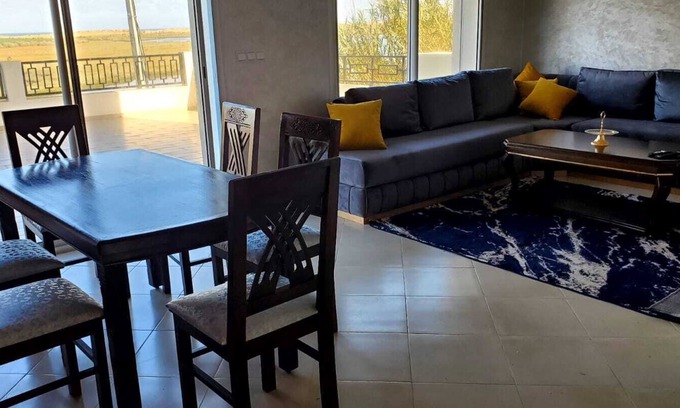 Oulad Aissa Apartment | new and elegant waterfront apartment