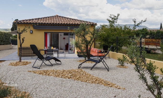 Mirabel-aux-Baronnies House | New and independent cottage in Drôme provençale