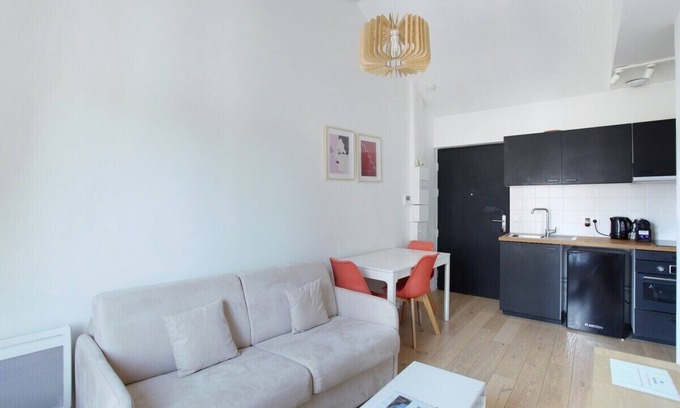 Silly-Gallieni Apartment | New apartment Boulogne facing "Les passages"