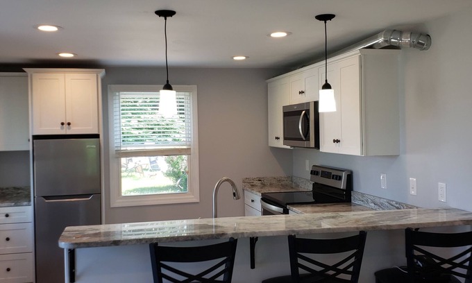 Narragansett Pier Apartment | New apartment in Narragansett Pier!