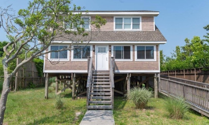 Seaview House | New Bayview Home in SEAVIEW – Luxury, Comfort & Relaxation!