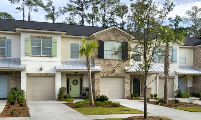 Saint Simons Island House | New Beach Townhouse with Pool! Tennis, Pickleball & Bocce around the corner!