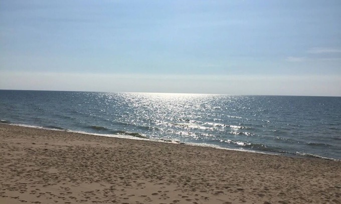 South Haven Condo | NEW! BEACHFRONT LAKE VIEW Lake Michigan 1BR-private beach/heated pool/sundeck!