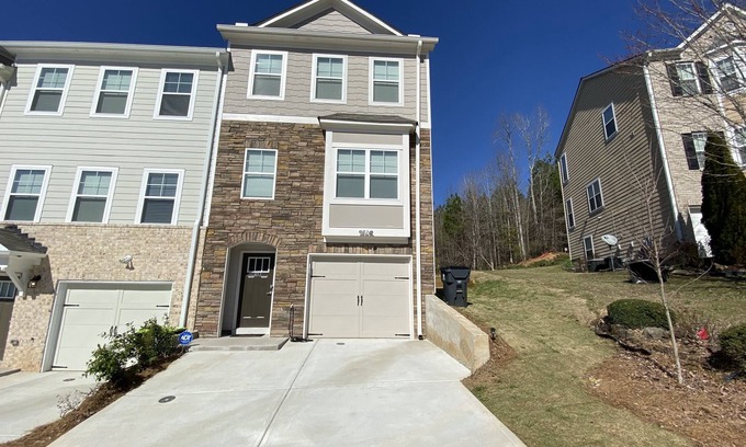Cliftondale House | ⭐NEW⭐ Beautiful 1 BDRM 1 BATH Airport Hideaway