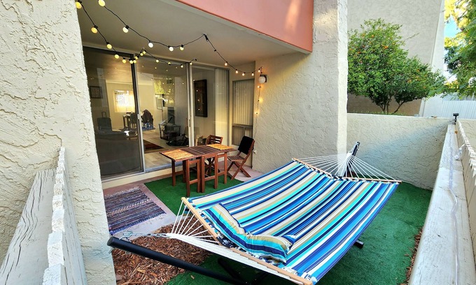 Entertainment District Condo | New Beautiful Condo in Heart of Scottsdale! Lux King Bed