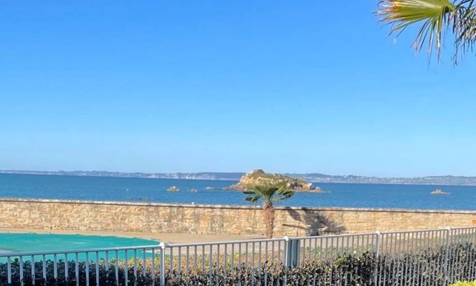 Treboul Apartment | New "Beautiful Sea View Apartment
