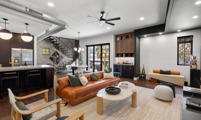 Hyde Park House | NEW! Breathtaking Home In Hyde Park w/Pvt Balcony