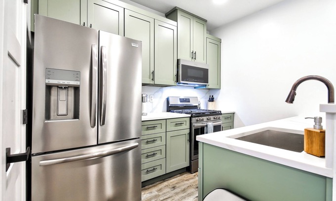 Juneau Condo | New build w/AC, washer, etc.