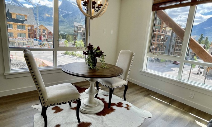Canmore Apartment | New building of 4 bedroom in the Spring Creek Canmore near Banff