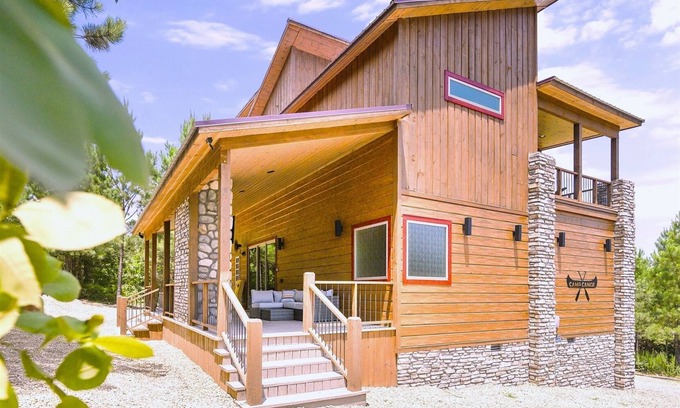 Broken Bow Cabin | NEW - Camp Canoe|Breathtaking Views|Sleeps 9|Murphy Beds|foosball