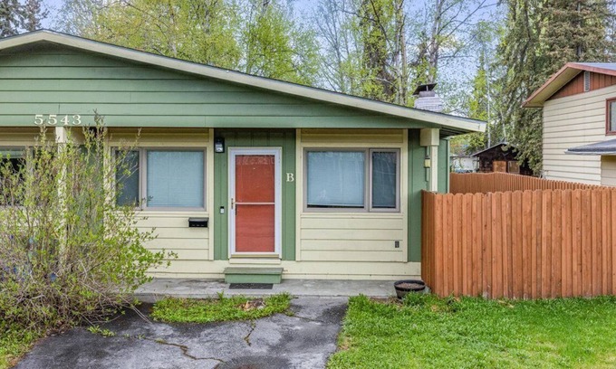 Northeast Anchorage Apartment | NEW Charming Stay in Anchorage