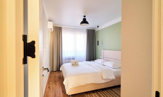 Chisinau Apartment | NEW City Center, 2BR Shops, Buses & Cafés