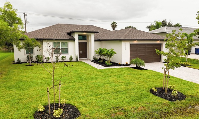 Bonita Springs House | NEW Coastal Paradise GEM! Spacious 4BR, 3 Full Baths w/Pool! PET FRIENDLY!