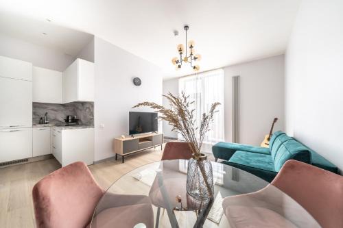 Jurmala Apartment | New Comfortable 2 Bedroom Cottage w/Big Terrace