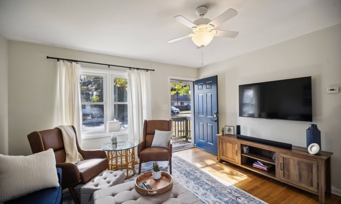 Buckroe Beach House | NEW! Comfy Coastal Getaway with Modern Comforts