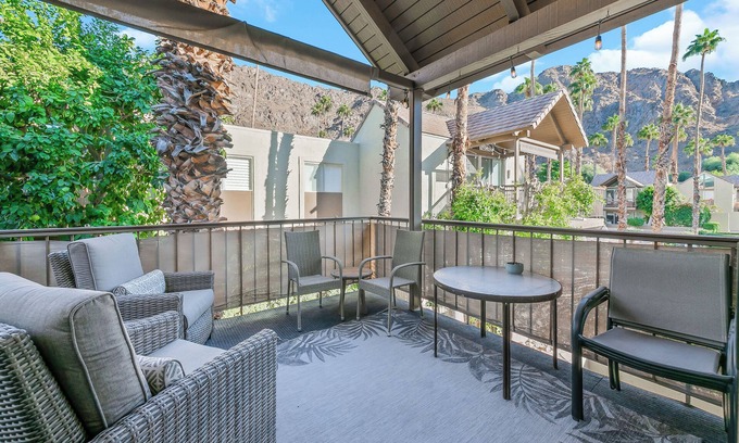 Indian Wells Condo | New, Comfy Studio with Mountain and Pool Views, Indian Wells Retreat!