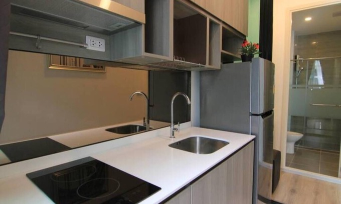Ramkhamhaeng Condo | New Condo, Hi-Speed Wi-Fi/Gym&Pool/MRT Lam Sali