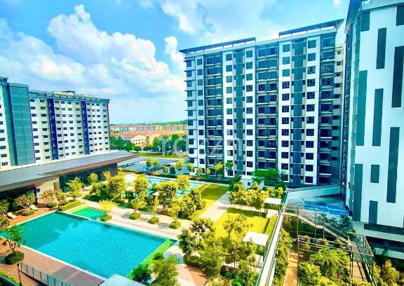 Shah Alam Apartment | New Condo - Free Parking, Wifi, Near SZB & Ikea