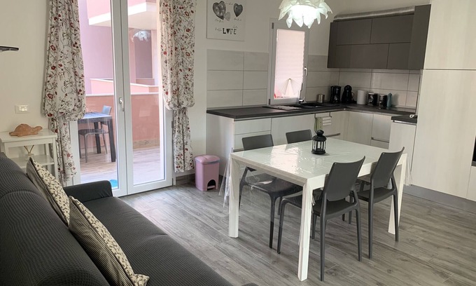 La Ciaccia Apartment | New Construction, beautiful 2 bed apartment facing the sea, Wi-fi ,Aircon