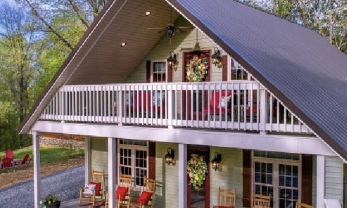 Cadiz House | New Construction, Beautiful Home with Boat Slip