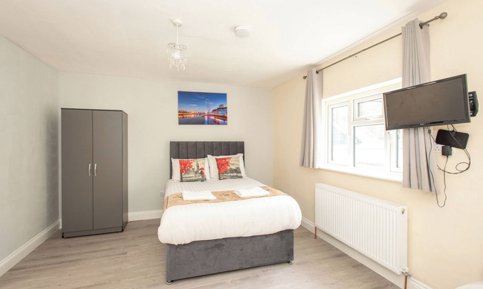 London Borough of Bromley Apartment | *New* Cosy & Contemporary Studio 1n