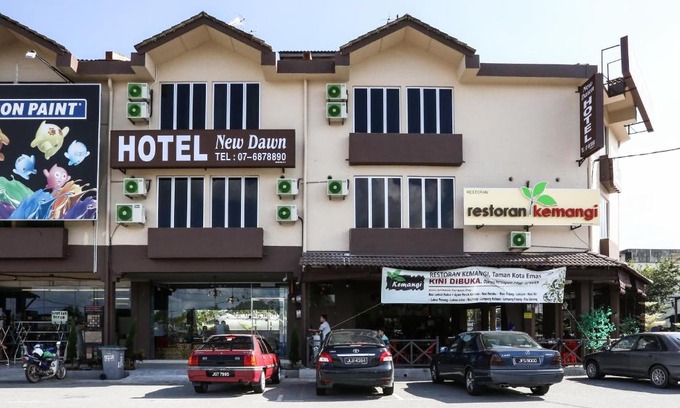 Pontian Hotel | New Dawn Hotel Pontian Sdn Bhd