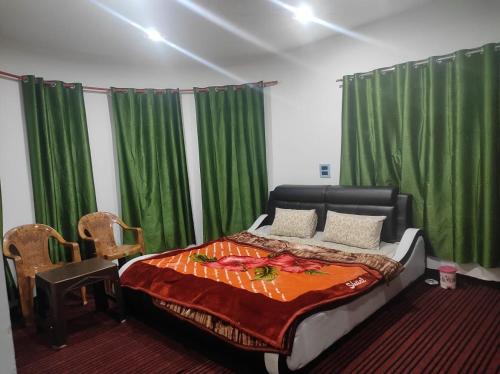 Gulmarg Hotel | New Delight Hotel