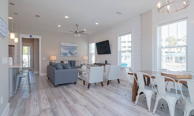 West Panama City Beach House | *NEW DISCOUNT* STEPS TO ⛱ PRIVT Pool, Ocean View