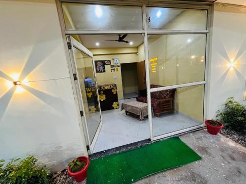 Varanasi House | New divine inn