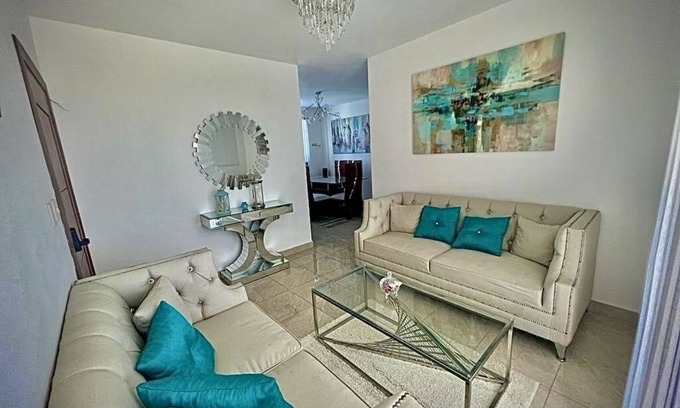 Santiago de los Caballeros Apartment | New & cozy apt in Los Reyes Stgo!