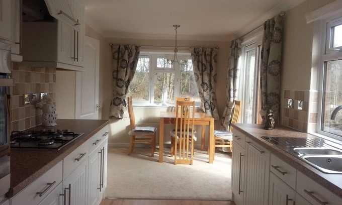 Auchterarder Cabin | New double size lodge central Scotland. Near Gleneagles and Perth.