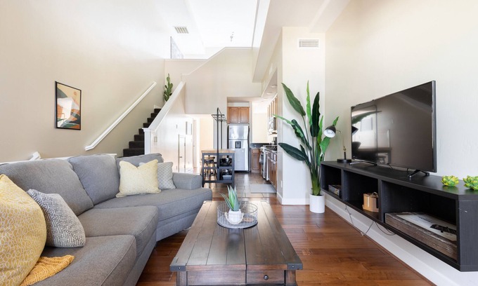 Riverside House | NEW! Downtown Tempe Loft - Walk to ASU & Mill Ave.