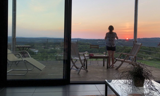 Lunan House | New: Ecological house overlooking the Figeac Valley
