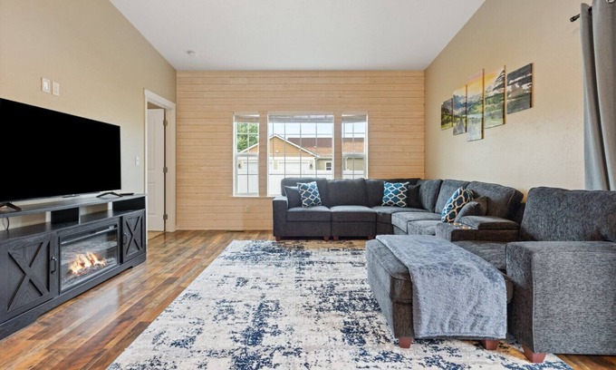 Kalispell House | NEW! Family-Friendly Home Central w/Big Backyard