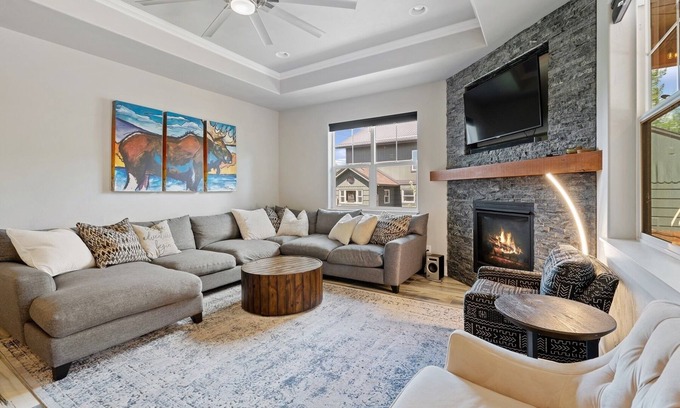Whitefish House | New family-friendly townhouse w/HOT TUB minutes from downtown WF and Ski Resort