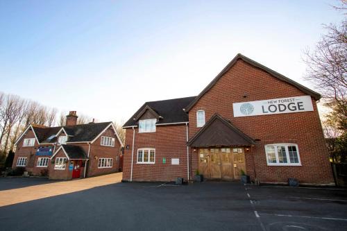 Landford House | New Forest Lodge
