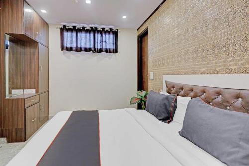 Delhi Hotel | New Green Plaza